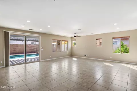 3553 E Ravenswood Dr, Gilbert, AZ 85298 photo 5