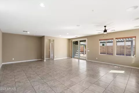 3553 E Ravenswood Dr, Gilbert, AZ 85298 photo 4