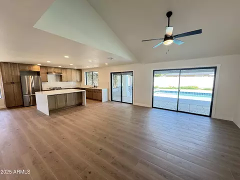 6712 E Beverly Ln, Scottsdale, AZ 85254