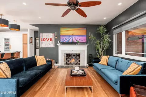 Living - 346 E Orangewood Ave, Phoenix, AZ 85020 photo 1 of 2