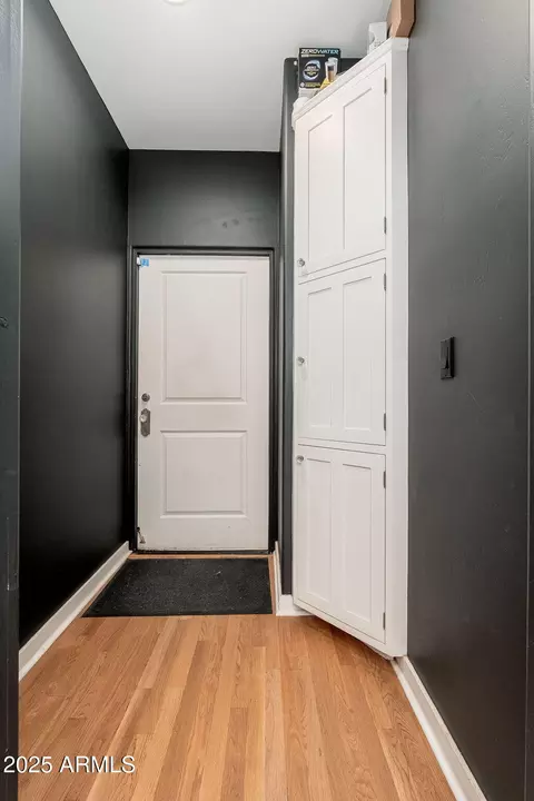 Entry Way - 346 E Orangewood Ave, Phoenix, AZ 85020 photo 2 of 2