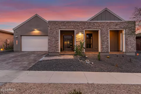 9926 S 7th Pl, Phoenix, AZ 85042