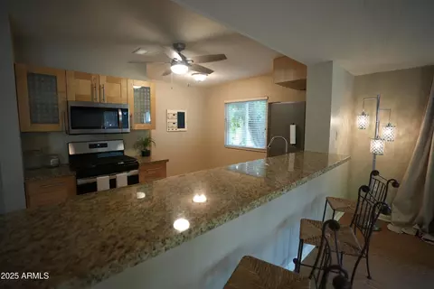 Kitchen - 3526 E Piccadilly Rd, Phoenix, AZ 85018 photo 4 of 4
