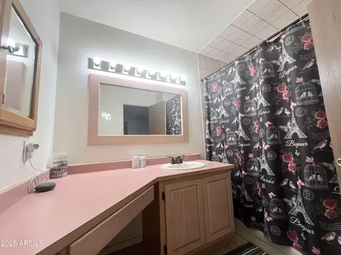 Bath - 921 E 20th St, Douglas, AZ 85607 photo 1 of 5