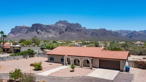 95 S Val Vista Rd, Apache Junction, AZ 85119