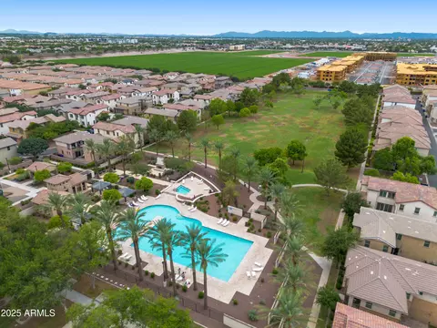 View/Area - 3634 E Horace Dr, Gilbert, AZ 85296 photo 2 of 3