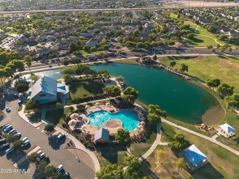 View/Area - 4623 E Waterman St, Gilbert, AZ 85297 photo 19 of 20