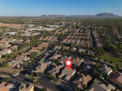 View/Area - 4623 E Waterman St, Gilbert, AZ 85297 photo 4 of 20