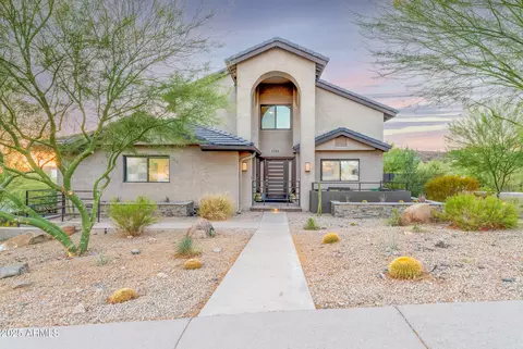 Exterior - 1136 E Forest Hills Dr, Phoenix, AZ 85022 photo 1 of 19