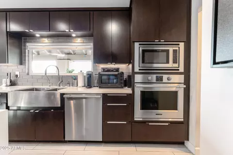 Kitchen - 1136 E Forest Hills Dr, Phoenix, AZ 85022 photo 5 of 5