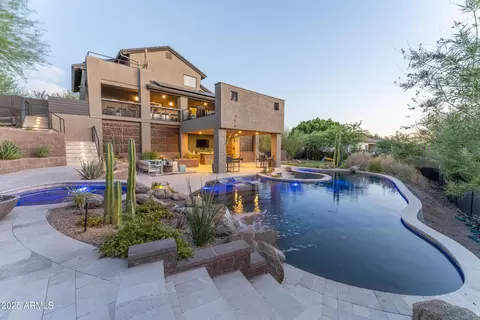 Exterior - 1136 E Forest Hills Dr, Phoenix, AZ 85022 photo 12 of 19