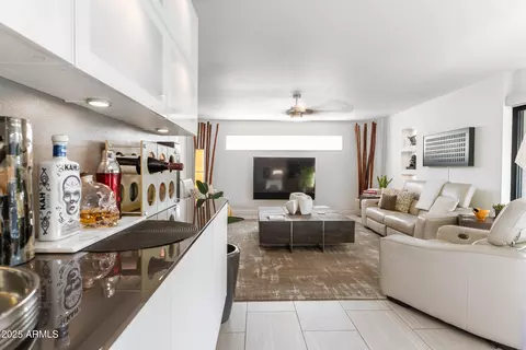 Living - 1136 E Forest Hills Dr, Phoenix, AZ 85022 photo 5 of 6