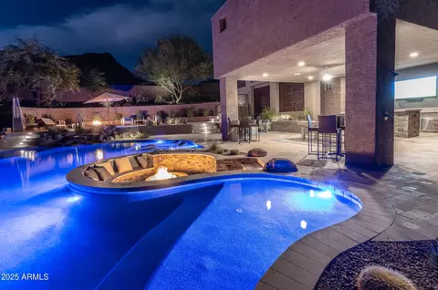 Exterior - 1136 E Forest Hills Dr, Phoenix, AZ 85022 photo 16 of 19