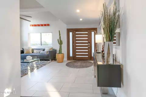 Entry Way - 1136 E Forest Hills Dr, Phoenix, AZ 85022 photo 1 of 2