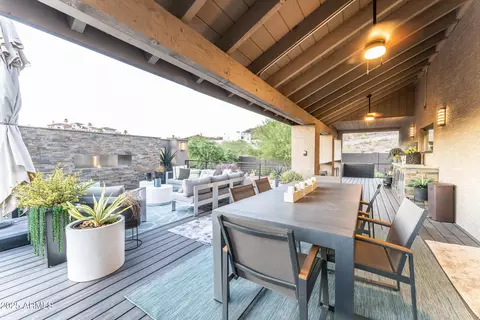 Exterior - 1136 E Forest Hills Dr, Phoenix, AZ 85022 photo 9 of 19