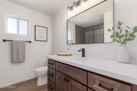 Bath - 487 E Ashley Way, Florence, AZ 85132 photo 2 of 3