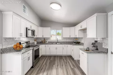 844 S Macdonald --, Mesa, AZ 85210
