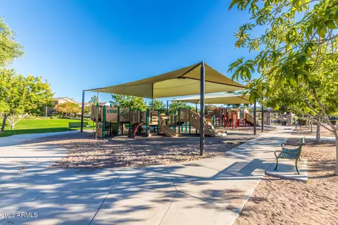 View/Area - 3104 E Packard Dr, Gilbert, AZ 85298 photo 9 of 17