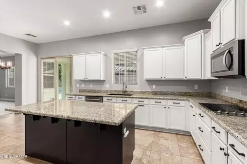 Kitchen - 3104 E Packard Dr, Gilbert, AZ 85298 photo 3 of 3