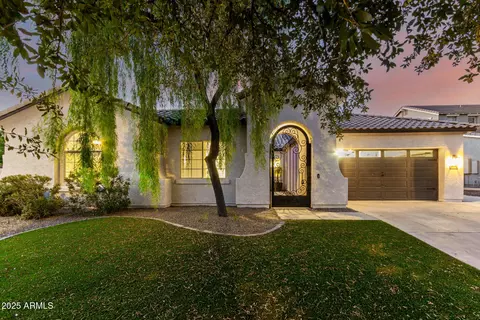 3104 E Packard Dr, Gilbert, AZ 85298