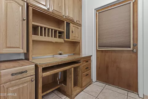 Entry Way - 1230 E Rowlands Ln, Phoenix, AZ 85022 photo 4 of 4