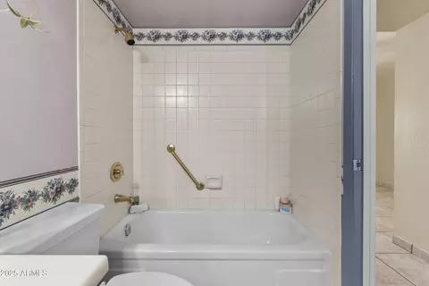 Bath - 1230 E Rowlands Ln, Phoenix, AZ 85022 photo 4 of 4