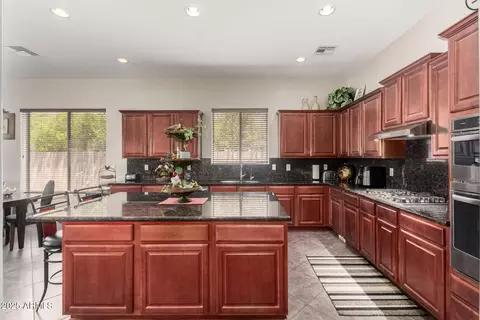 3892 E Ravenswood Dr, Gilbert, AZ 85298 photo 19