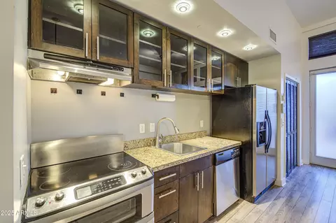 215 E Mckinley St #201, Phoenix, AZ 85004 photo 9