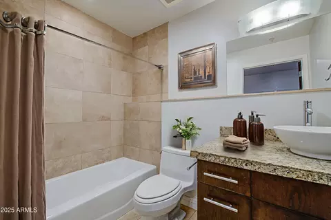 215 E Mckinley St #201, Phoenix, AZ 85004 photo 18