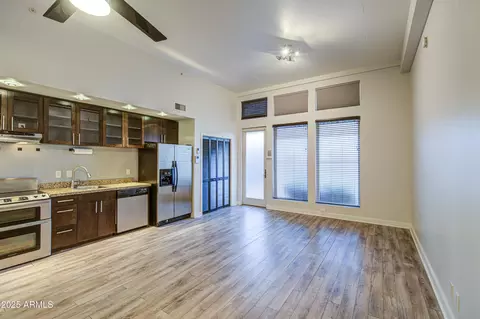 215 E Mckinley St #201, Phoenix, AZ 85004 photo 8