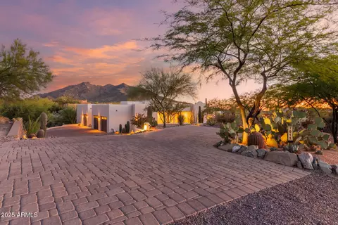 7011 E La Salle Rd, Cave Creek, AZ 85331