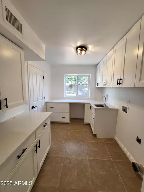 Other - 843 W Devon Dr, Gilbert, AZ 85233 photo 3 of 17