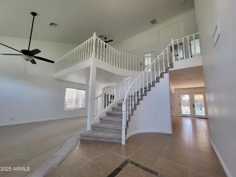 Living - 843 W Devon Dr, Gilbert, AZ 85233 photo 2 of 8