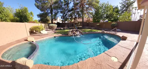 Exterior - 843 W Devon Dr, Gilbert, AZ 85233 photo 2 of 7