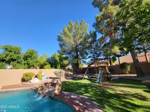 Exterior - 843 W Devon Dr, Gilbert, AZ 85233 photo 6 of 7