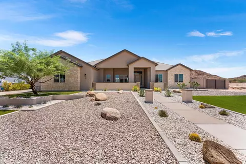 1111 W Lucky Ln, San Tan Valley, AZ 85142