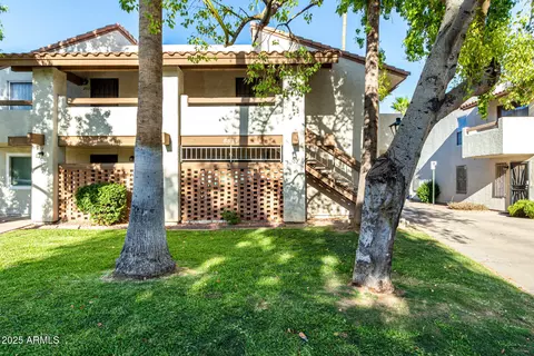 8813 N 8th St #204, Phoenix, AZ 85020