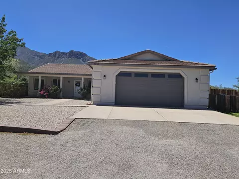 5137 E Maranatha Ln, Hereford, AZ 85615