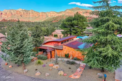 425 Montazona Trl, Sedona, AZ 86351
