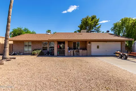 3915 W Voltaire Ave, Phoenix, AZ 85029