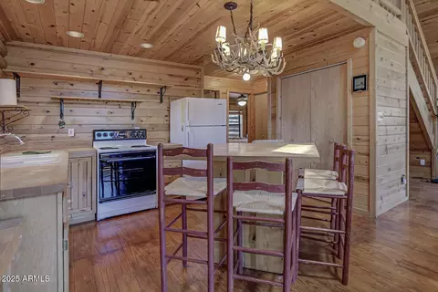 Kitchen - 5945 W Arroyo Way, Pine, AZ 85544 photo 2 of 2