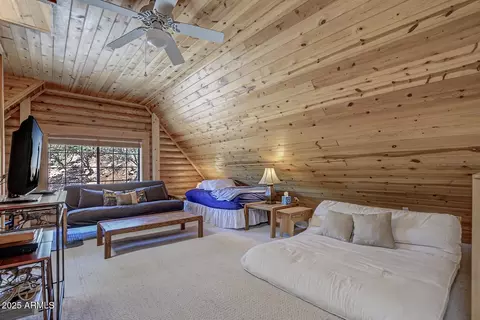 Bedroom - 5945 W Arroyo Way, Pine, AZ 85544 photo 3 of 3
