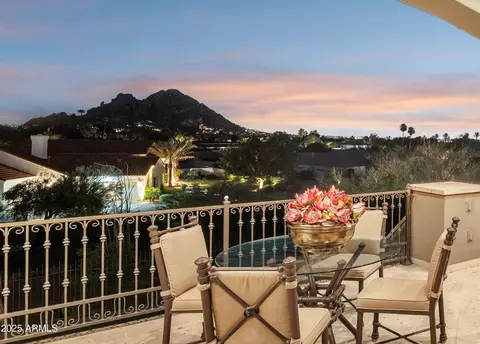 5738 N 32nd Pl, Paradise Valley, AZ 85253