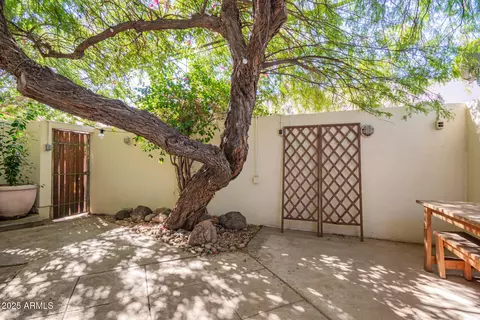 Exterior - 21 W Pasadena Ave #3, Phoenix, AZ 85013 photo 3 of 9
