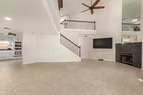 Living - 21 W Pasadena Ave #3, Phoenix, AZ 85013 photo 2 of 4