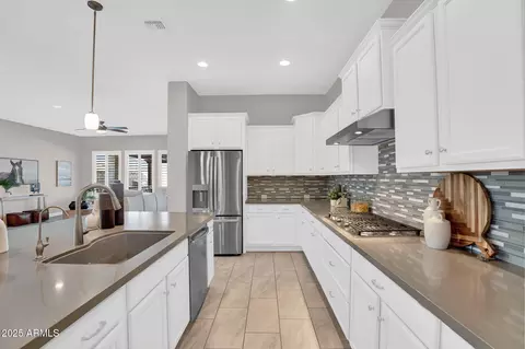 10331 E Wavelength Ave, Mesa, AZ 85212 photo 12