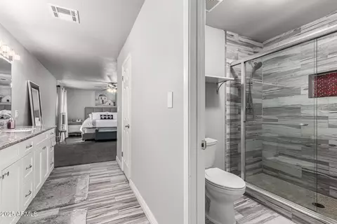 Bath - 2330 E Sahuaro Dr, Phoenix, AZ 85028 photo 1 of 1