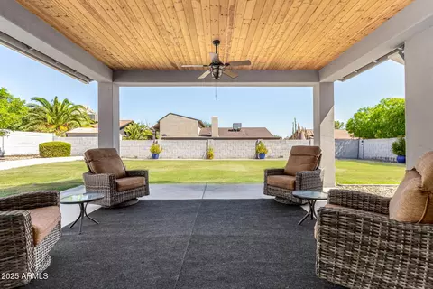 Exterior - 2330 E Sahuaro Dr, Phoenix, AZ 85028 photo 2 of 3