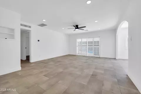 Living - 1107 E Marlette Ave, Phoenix, AZ 85014 photo 1 of 3