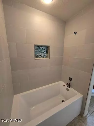 Bath - 3535 E Aris Dr, Gilbert, AZ 85298 photo 5 of 7